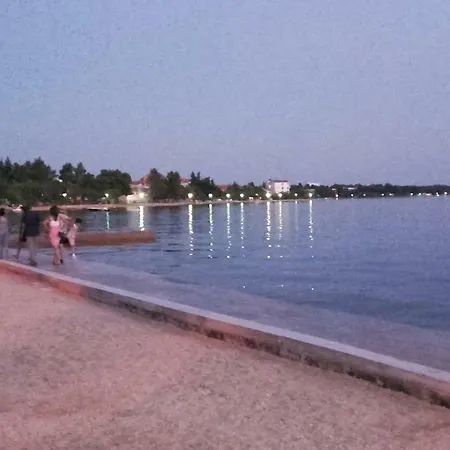 Lara Daire Zadar